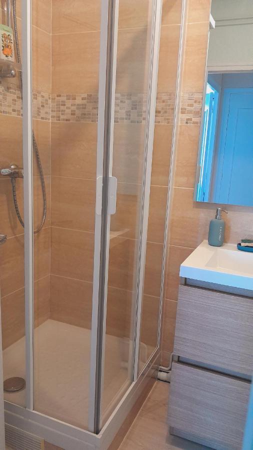 Chateauroux : Bel Appartement Avec Balcon Esterno foto