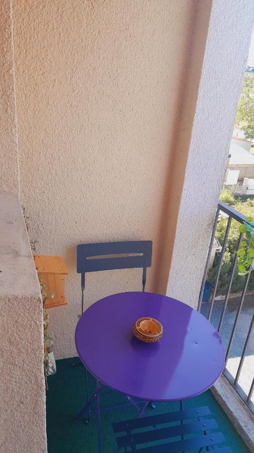 Chateauroux : Bel Appartement Avec Balcon Esterno foto